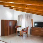 Tenuta Un Posto Al Sole Luxury 4*
