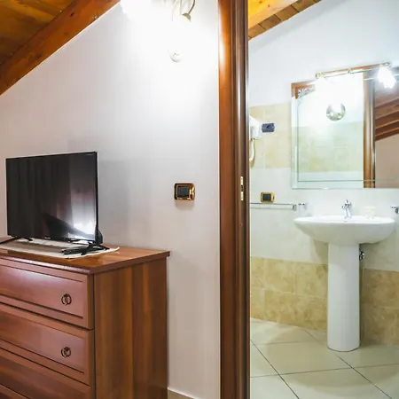 Tenuta Un Posto Al Sole Luxury 4*