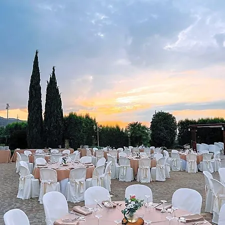 Tenuta Un Posto Al Sole Luxury Nocleg ze śniadaniem 4*