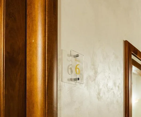 Alojamento de Acomodação e Pequeno-almoço Tenuta Un Posto Al Sole Luxury 4*